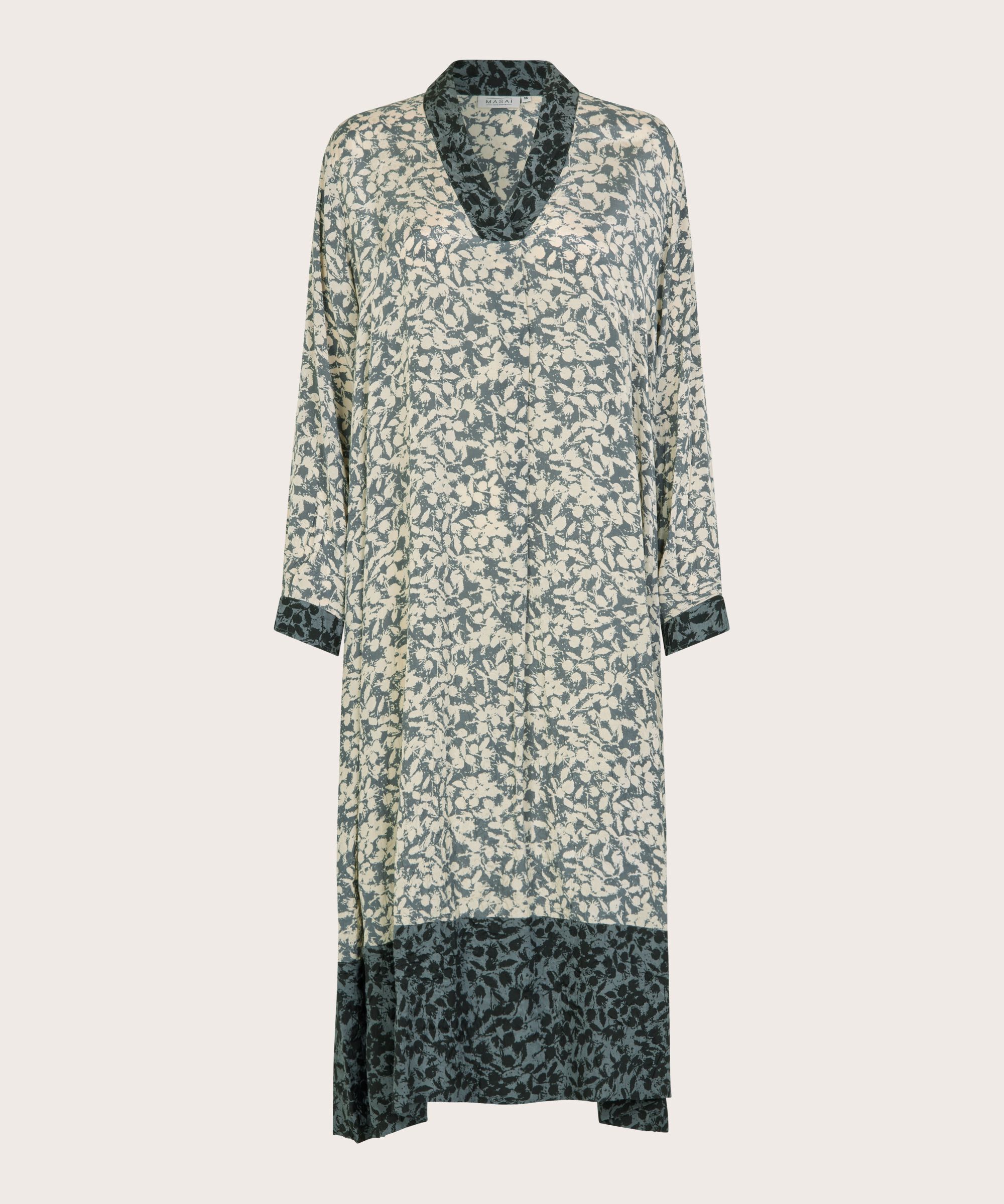 Nazimas Kjole, Balsam Green