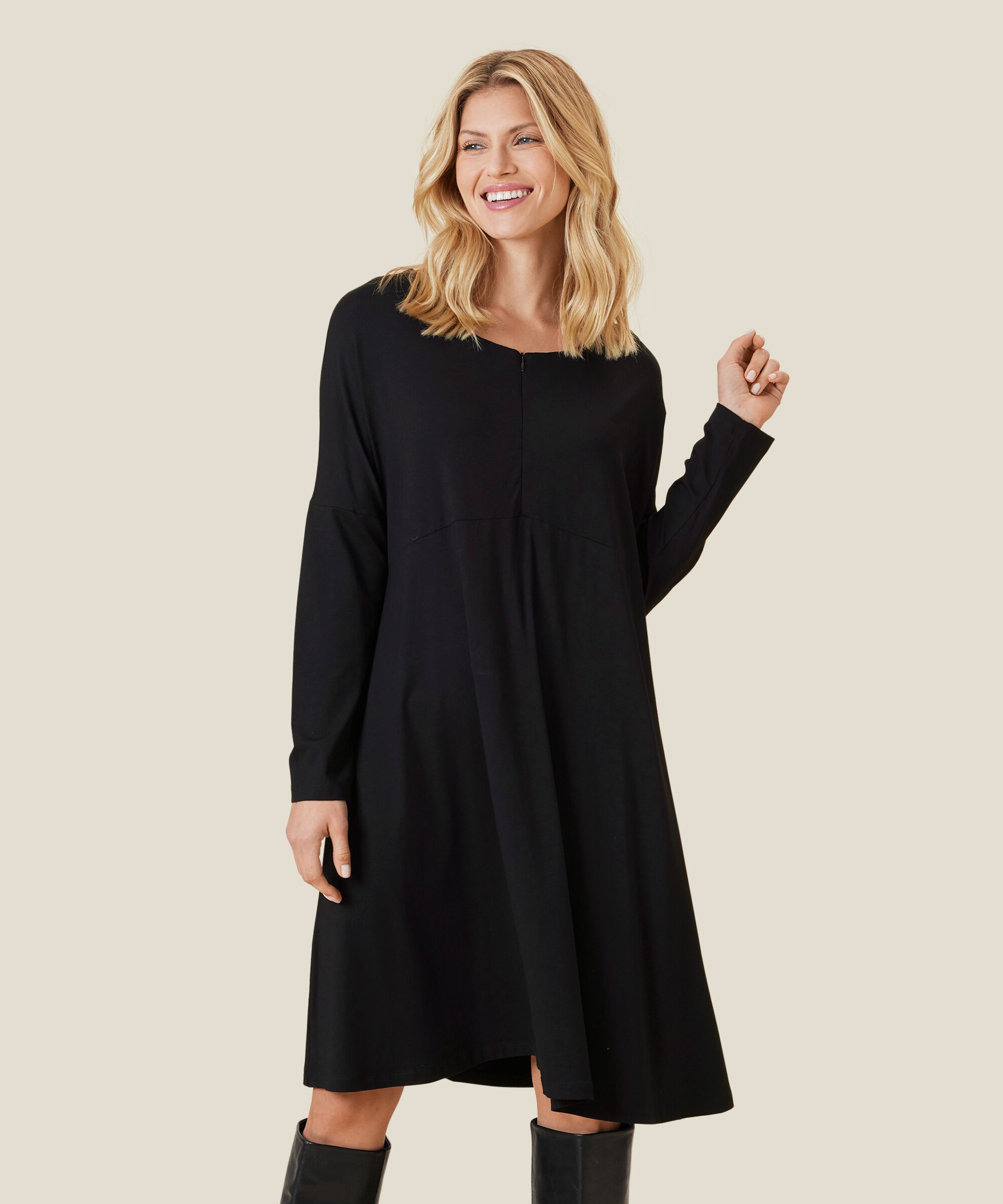 NABSA KJOLE, Black
