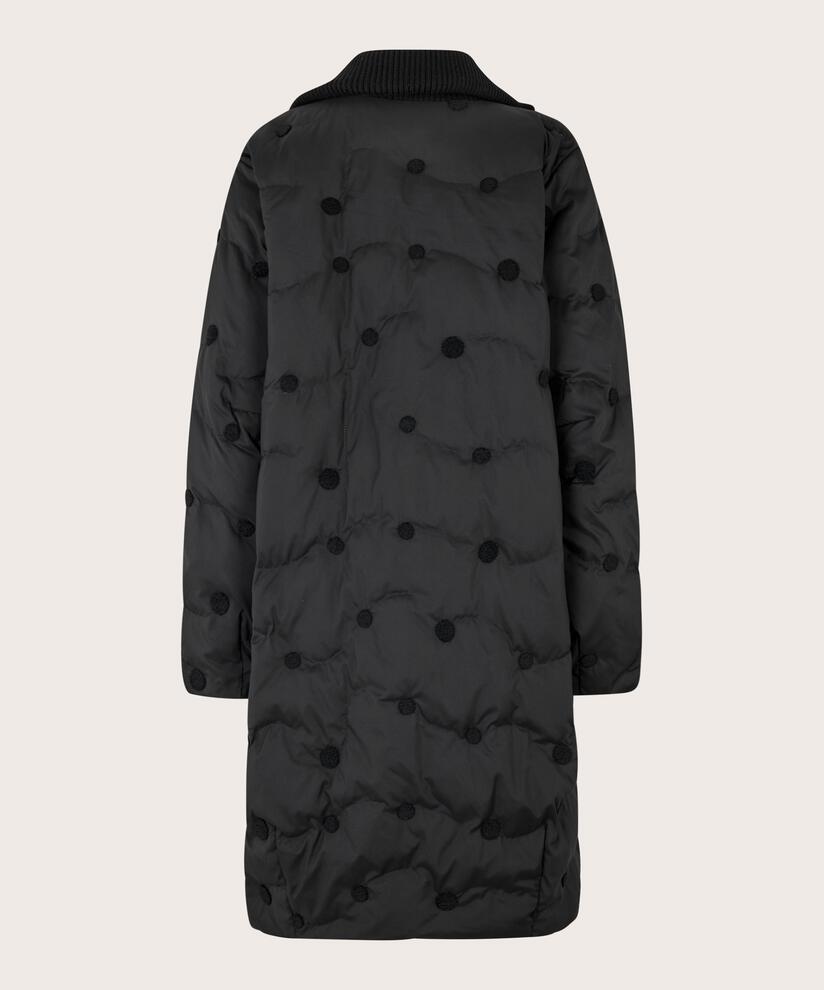 Tahila Dunfrakke, Black
