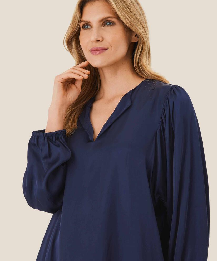 Nasrin Kjole, Maritime Blue