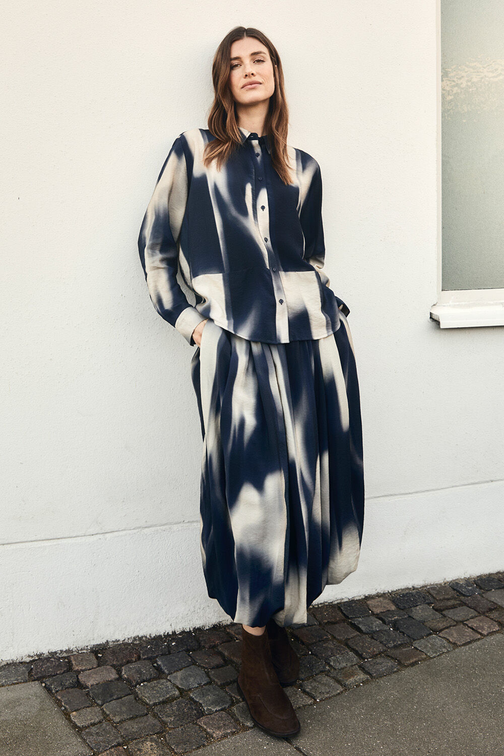 Inanne Skjorte - Navy Blazer, Saraid Nederdel - Navy Blazer