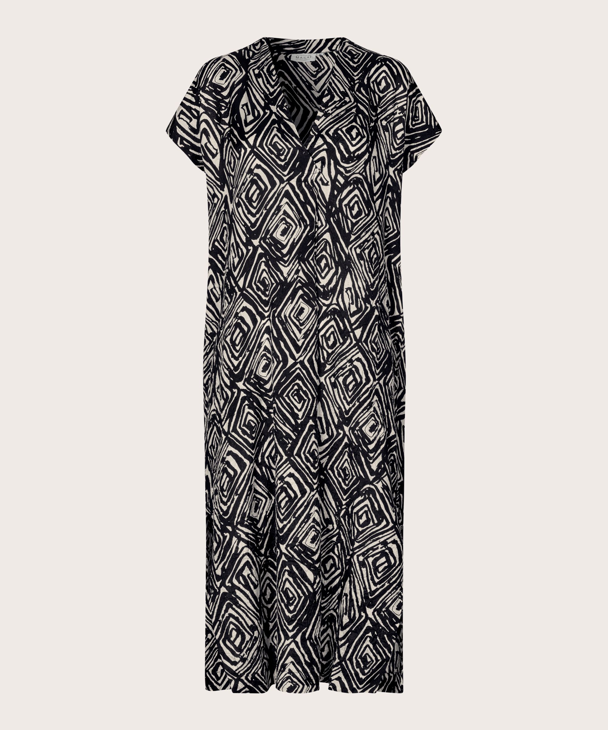 Olivian Kjole, Black