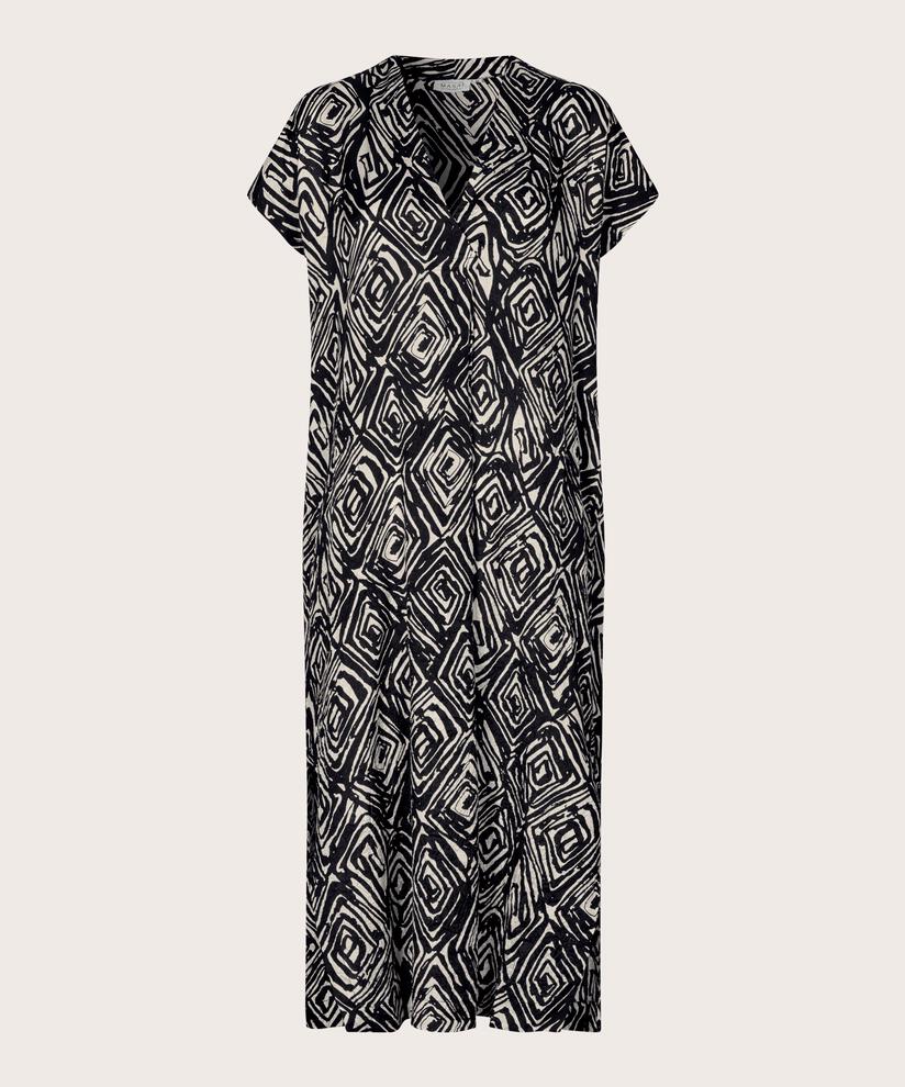 Olivian Kjole, Black