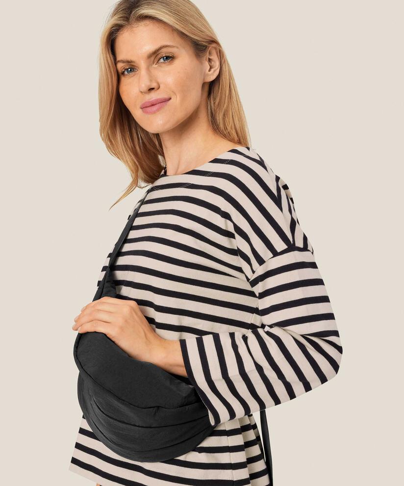 Ralli Taske, Black