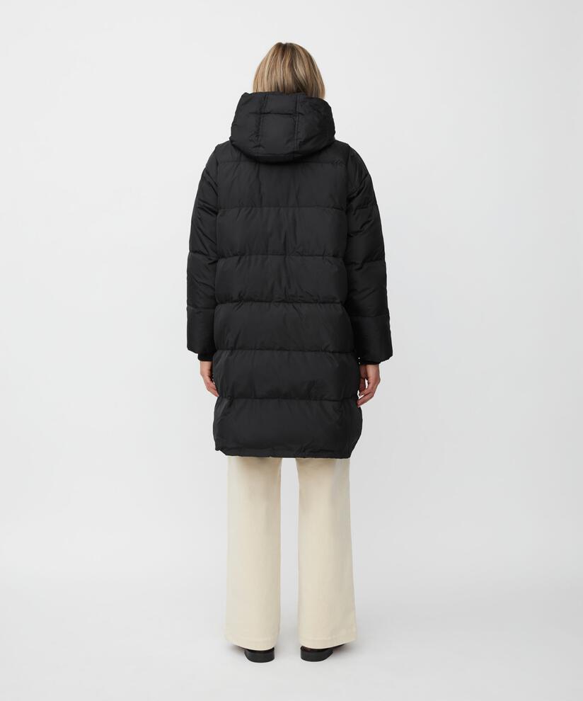 Thilde Dunfrakke, Black