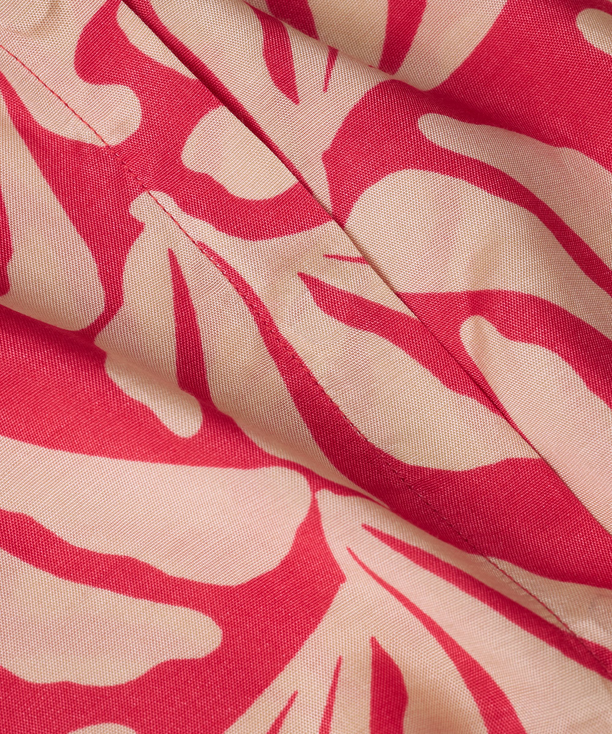 Ia Skjorte, Hibiscus