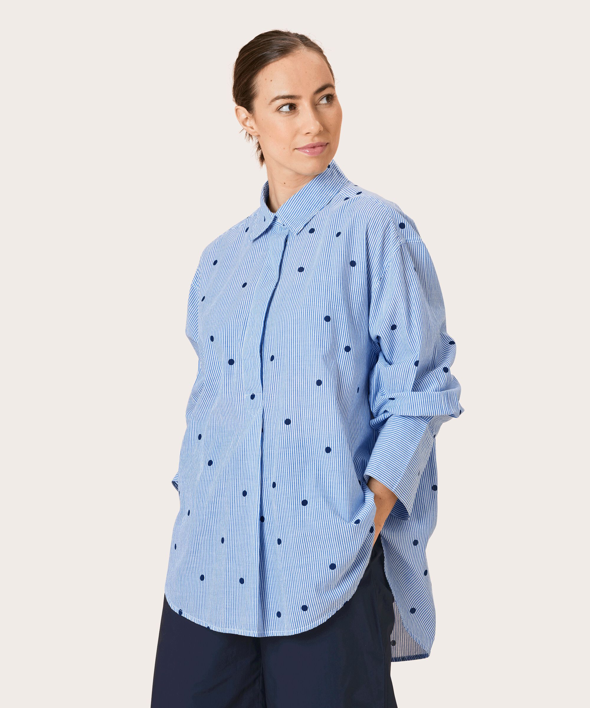 Gila Tunika, Quiet Harbor