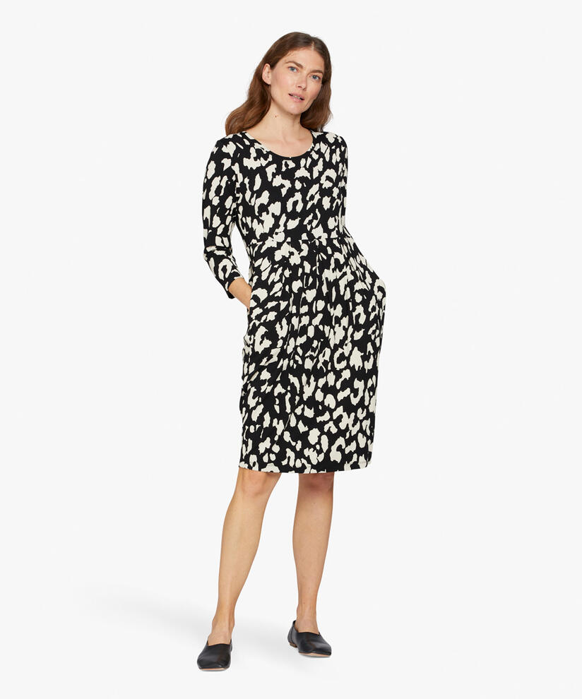 NOMA KJOLE, Black