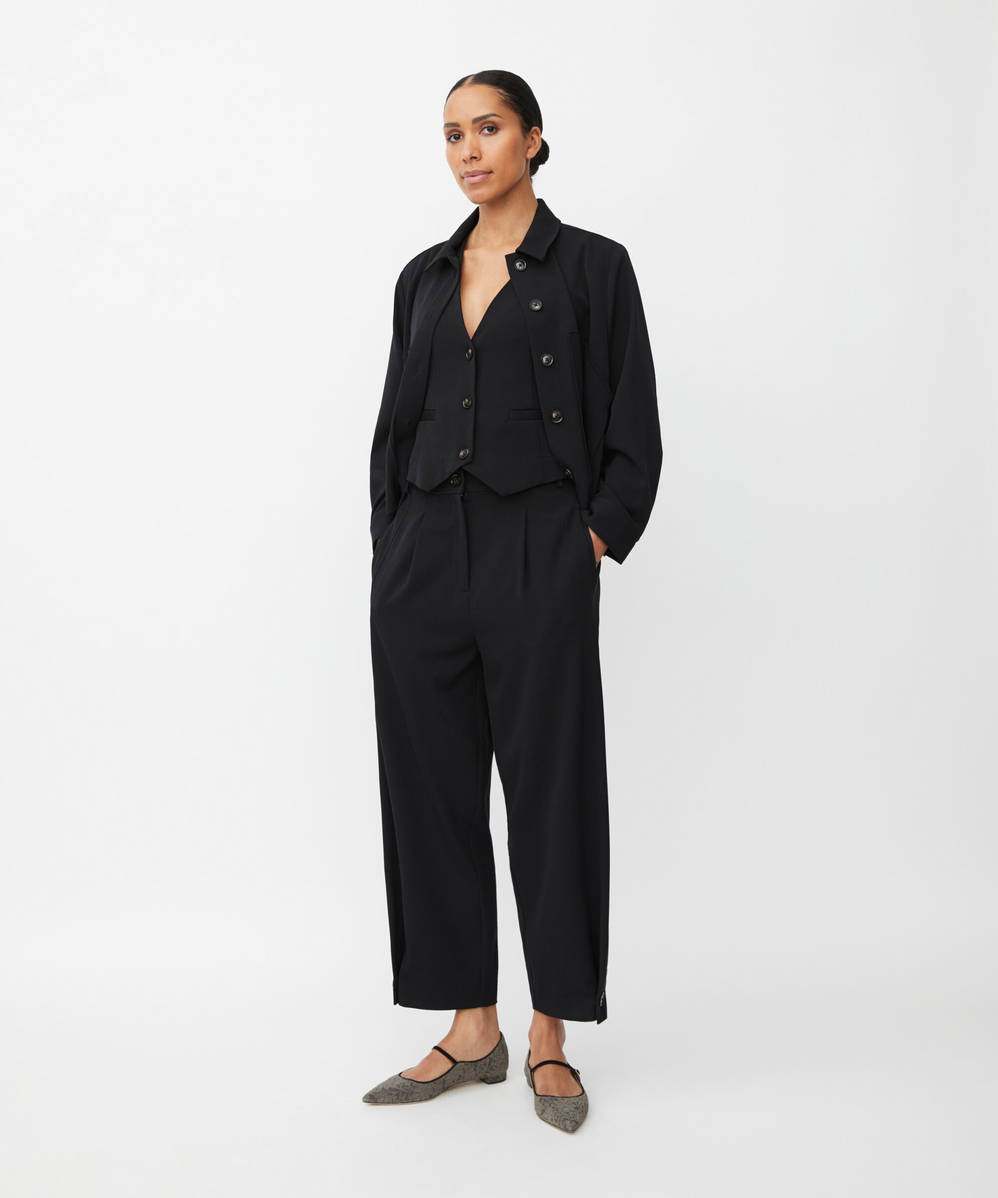 Punna Bukser, Black