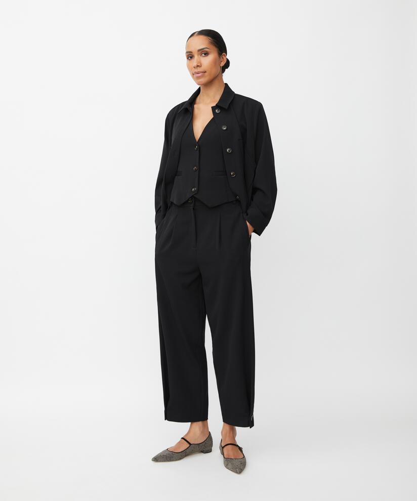 Punna Bukser, Black