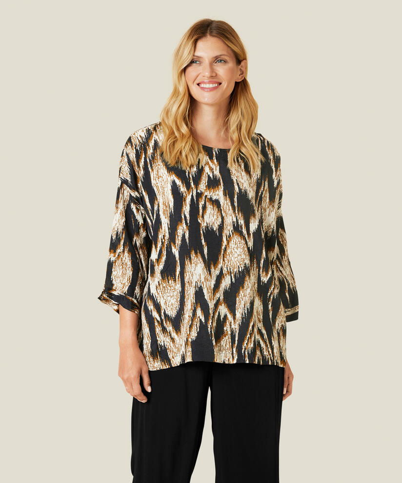 BECCA TOP, Monk's Robe