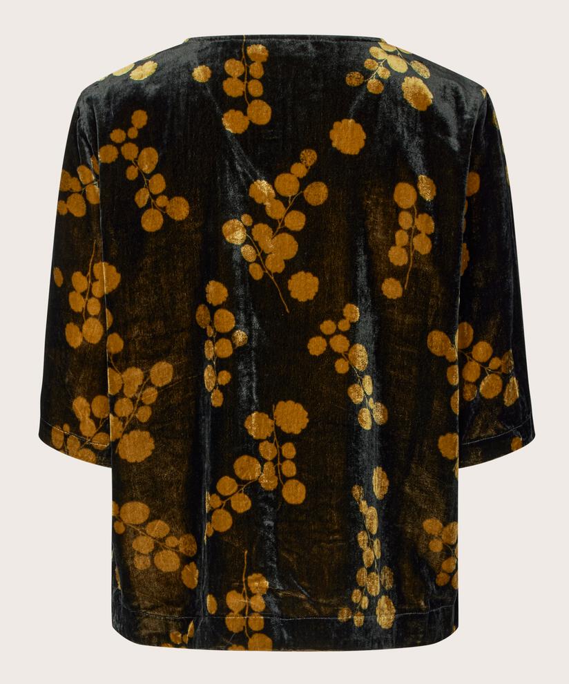 Estela Top, Rubber