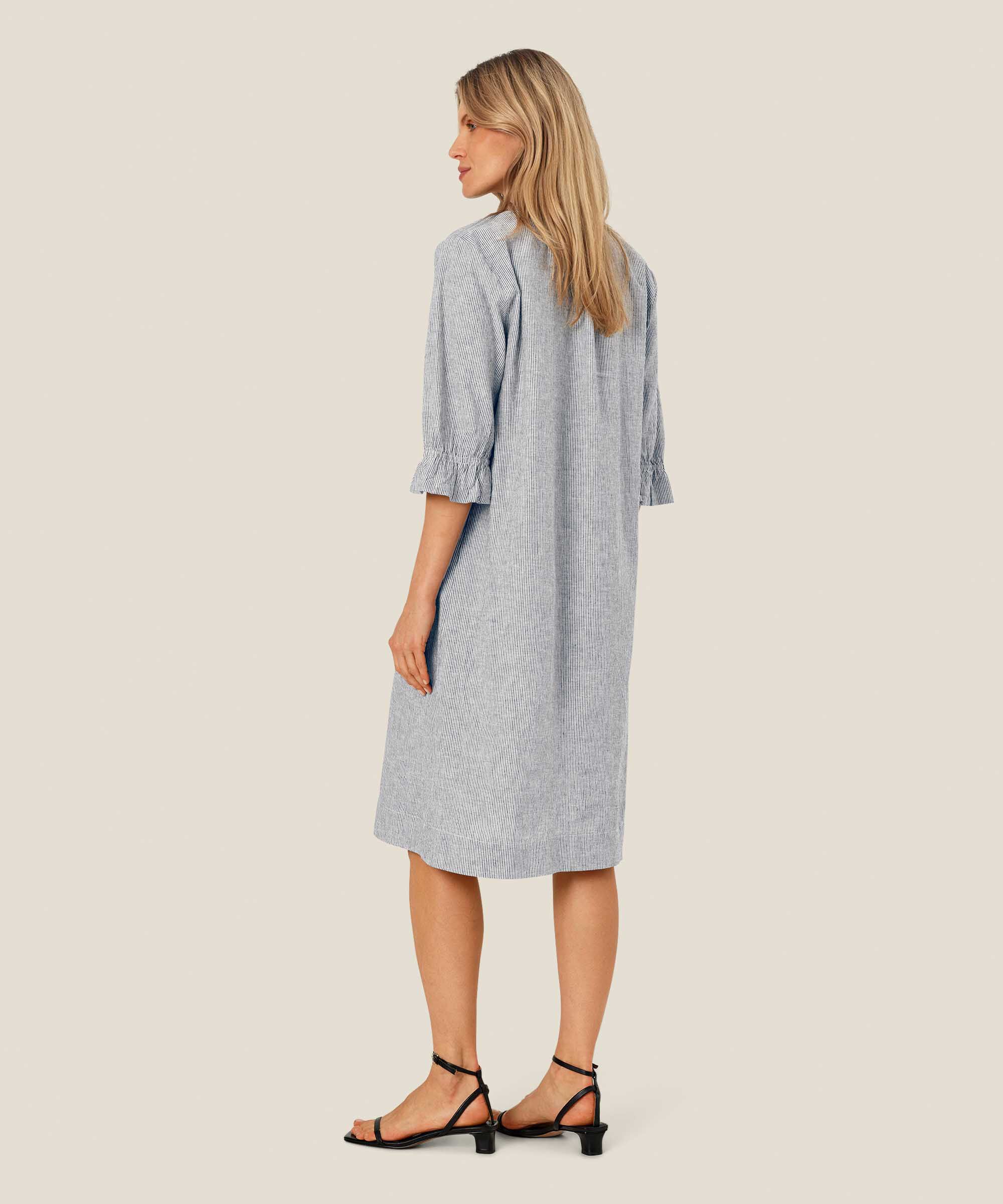 Natalia Kjole, Black