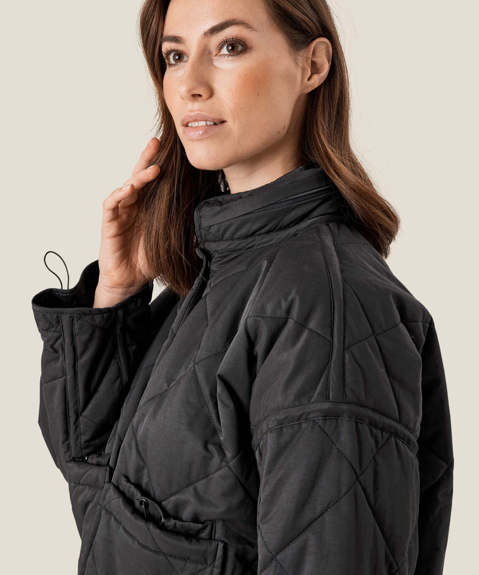 Tessie Frakke, Black