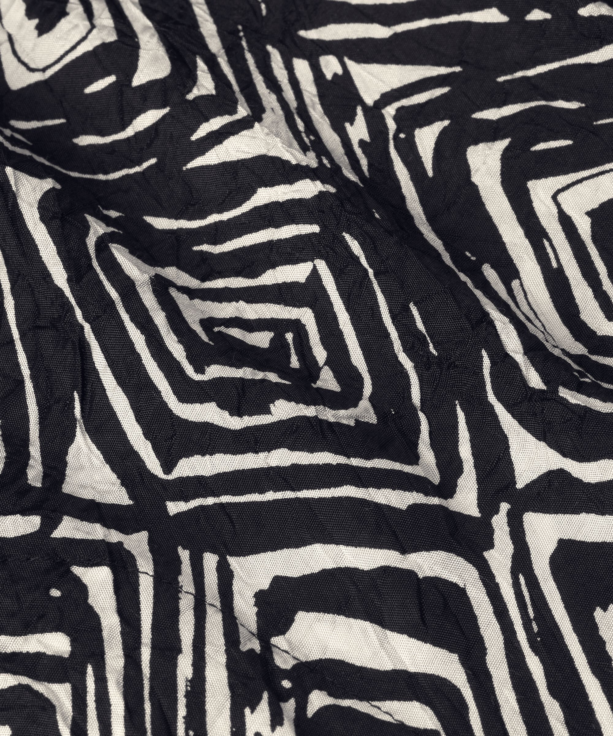 Olivian Kjole, Black