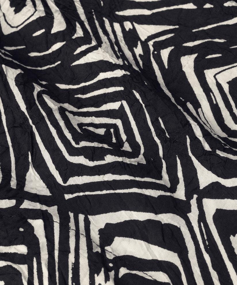 Olivian Kjole, Black