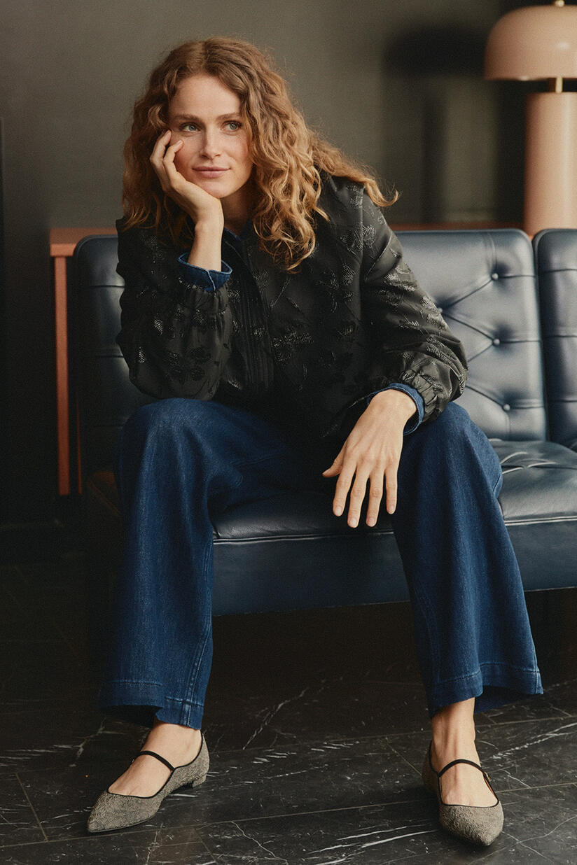 Jossana Jakke - Black, Ishana Denim Skjorte - Dark Denim, Partenope Denim Bukser - Dark Denim