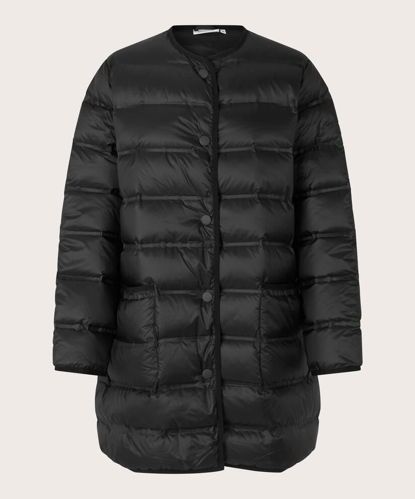 Tuvani dun frakke, Black