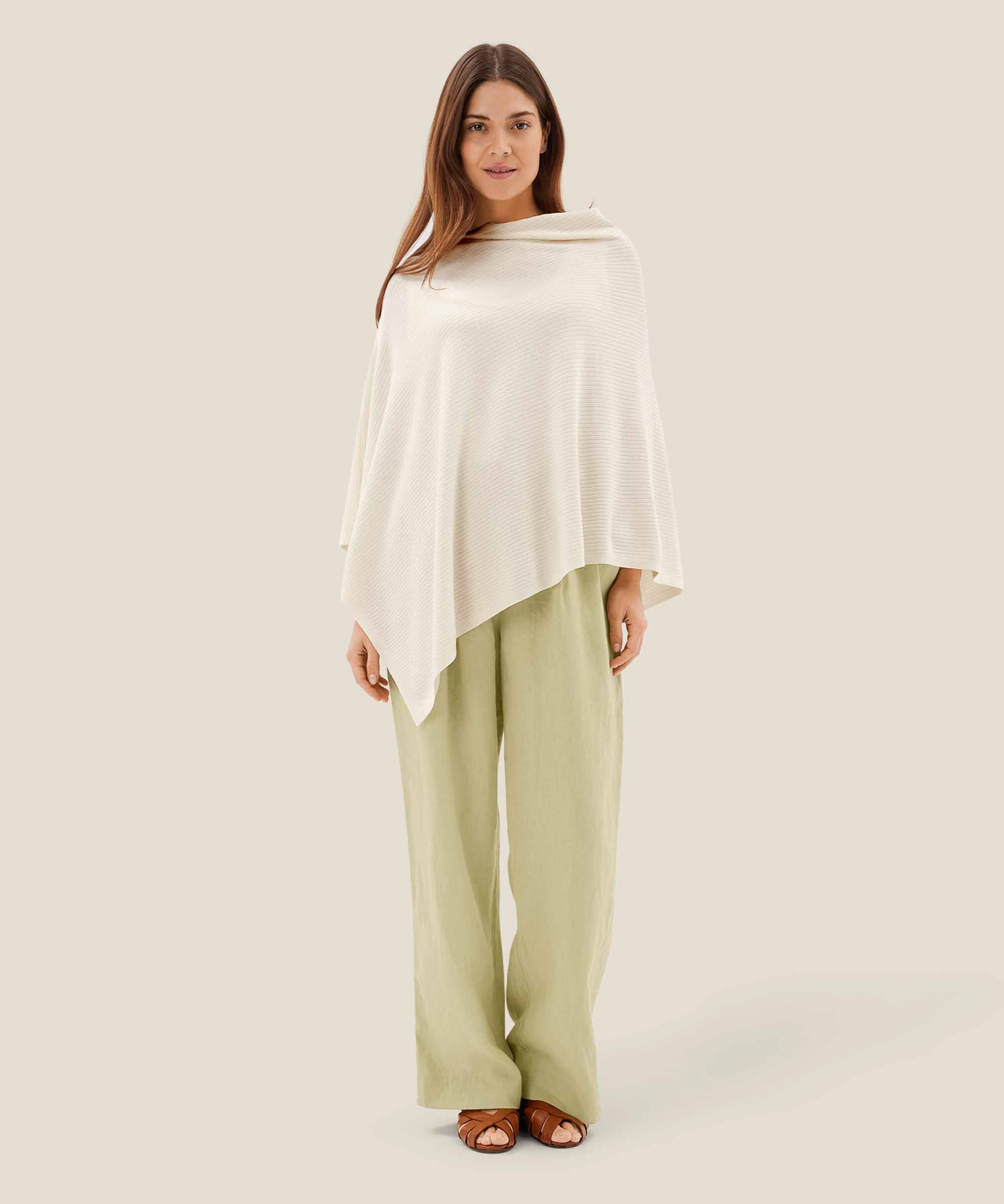 Farassia Poncho, Jet Stream