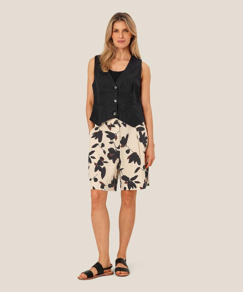 Jordyn Vest, Black