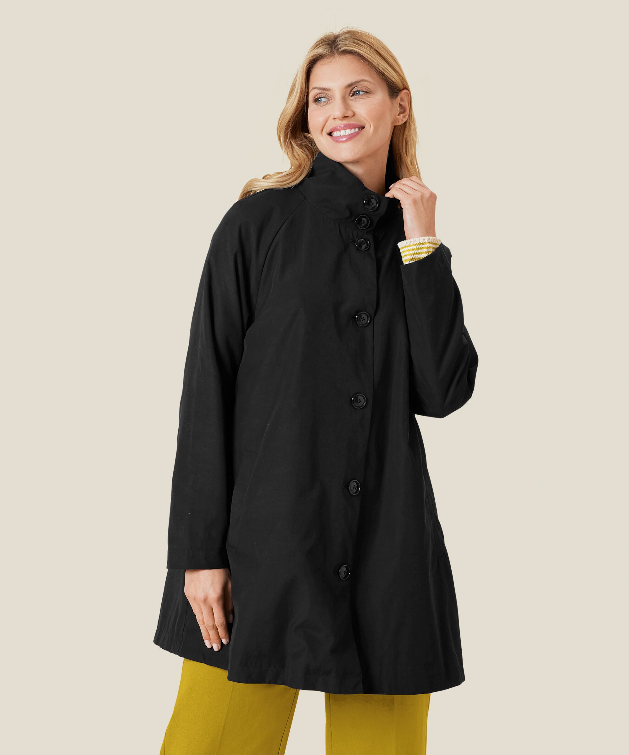 Teresa Frakke , Black