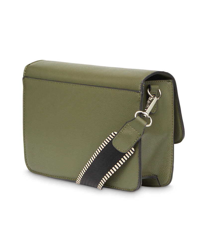 REGGIE TASKE, Capulet olive