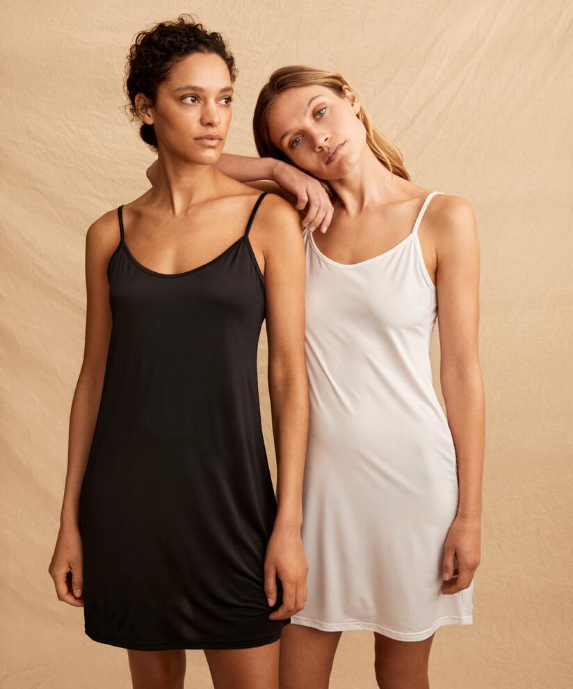 Helle Underkjole, Black