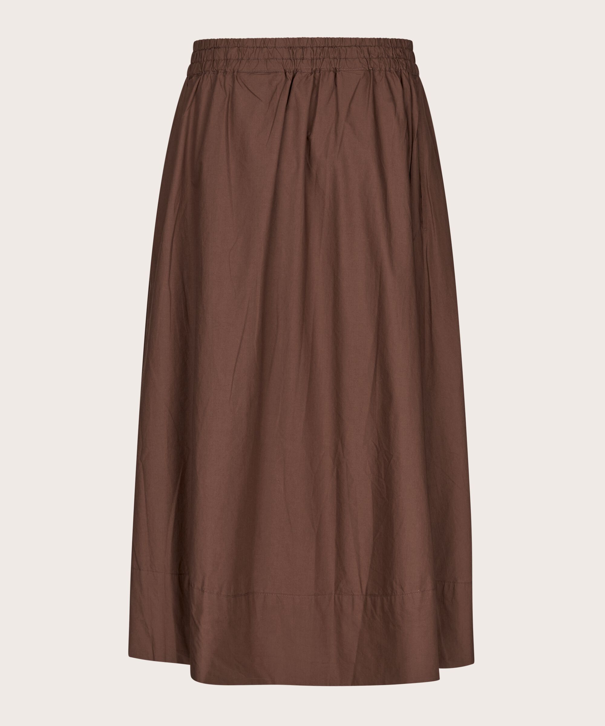 Sebana Nederdel, Chestnut