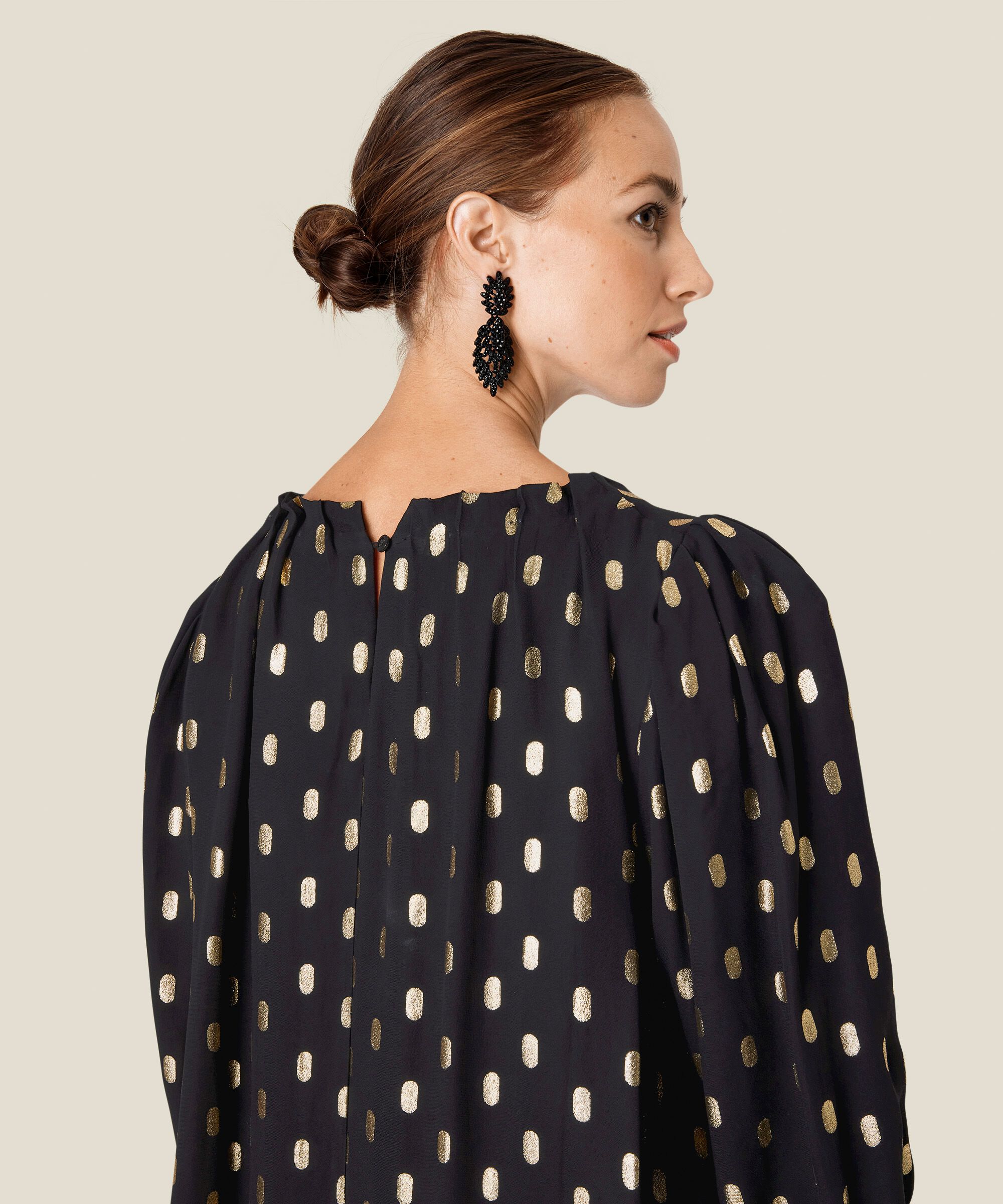 Najane kjole, Black