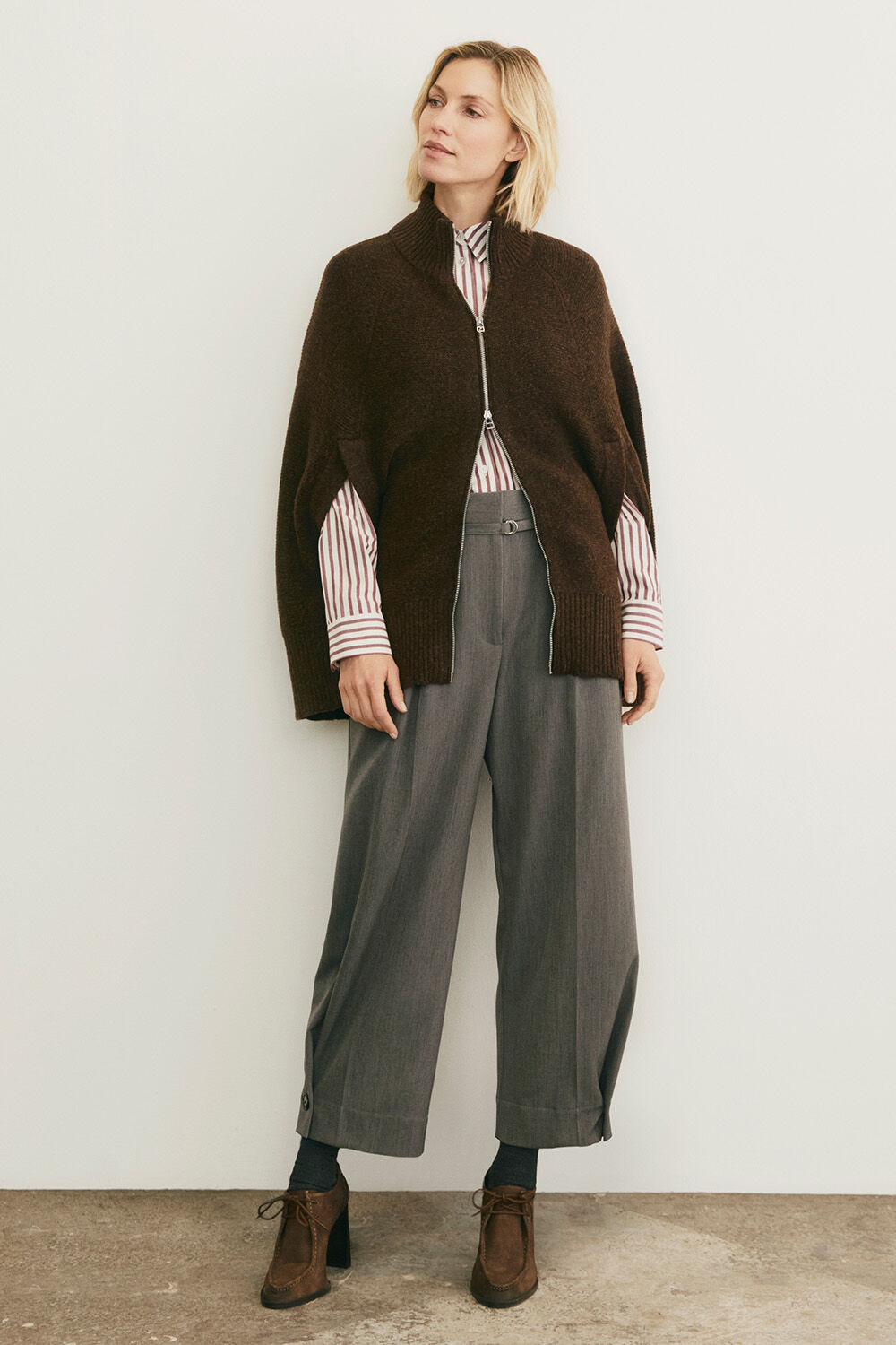 Girelle tunika - Fig, Lilian Poncho - Slate Black, Peponi Bukser - M. Grey mel.