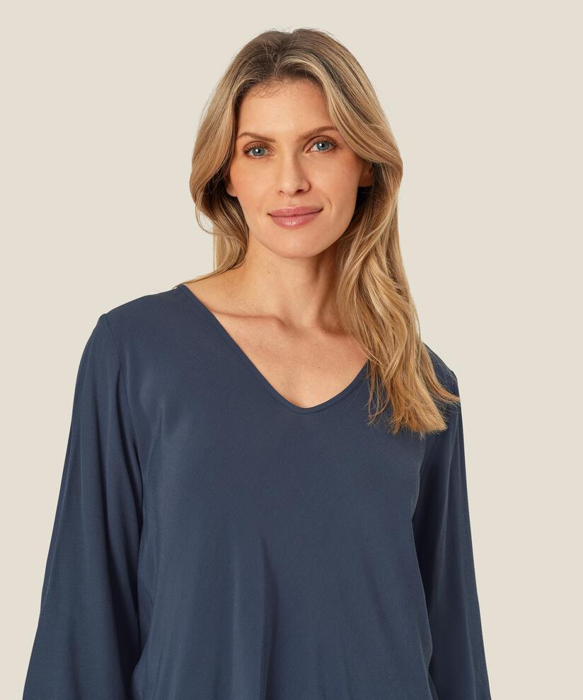 Kata Bluse, Mood Indigo