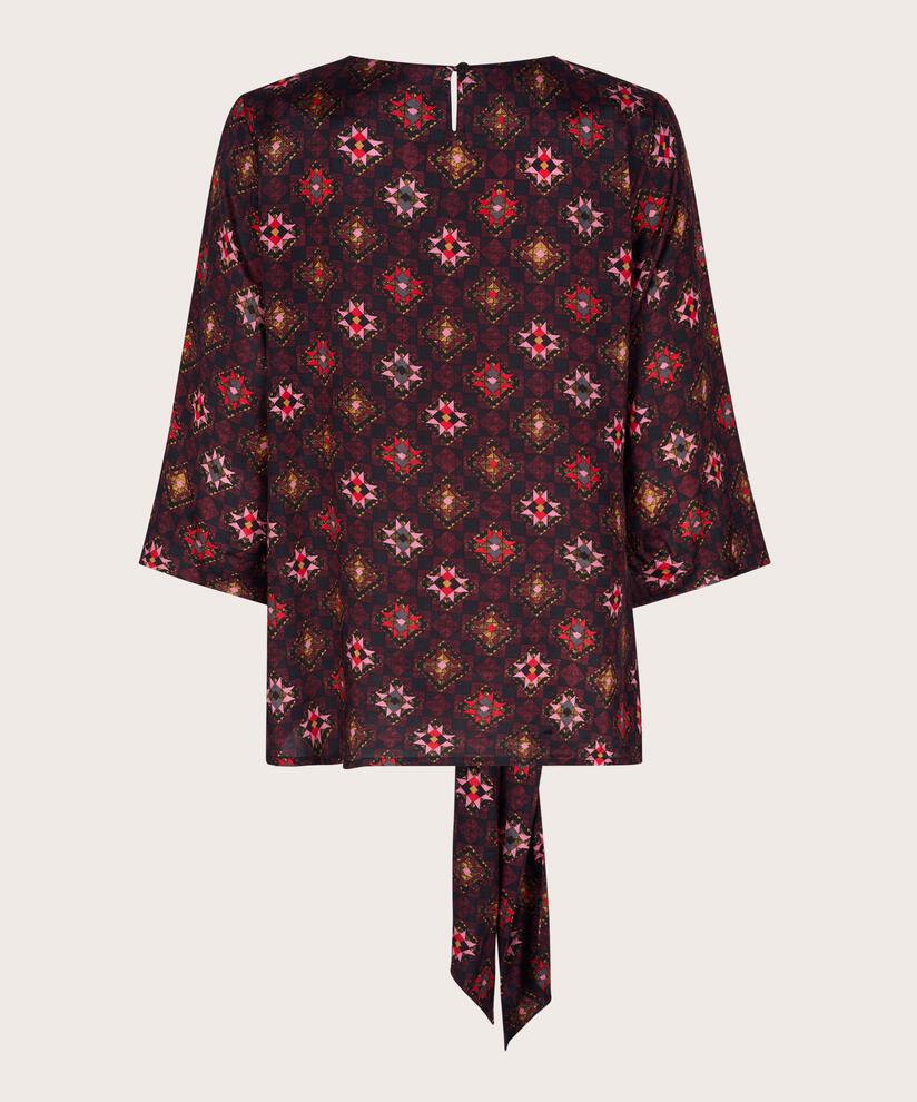 Bee Top, Tango Red