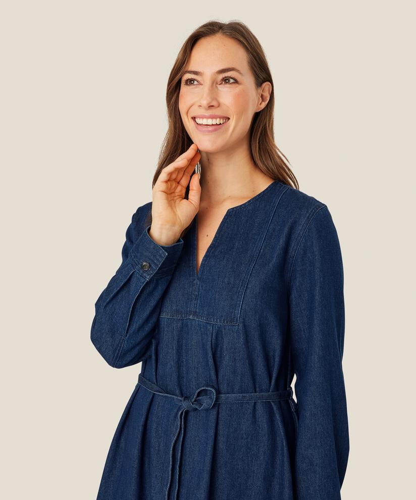 Nisha Kjole, Dark Denim