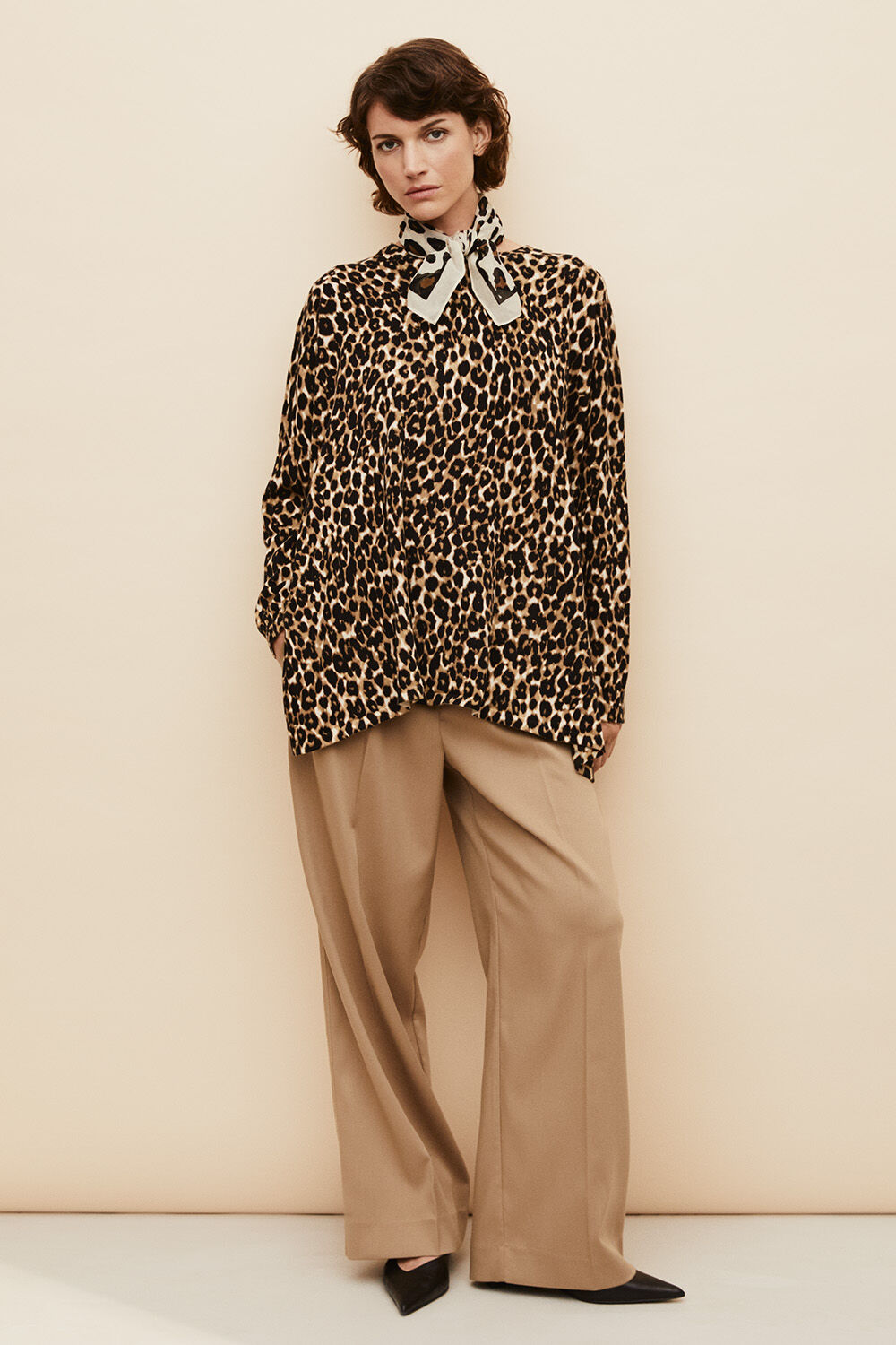 Alvienne T&oslash;rkl&aelig;de - Fog, Feluci Top - Incense, Padvati Bukser - Petrified Oak