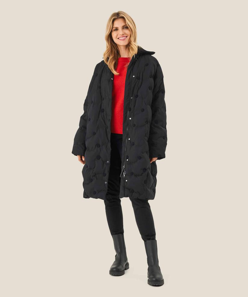 Tahila Dunfrakke, Black