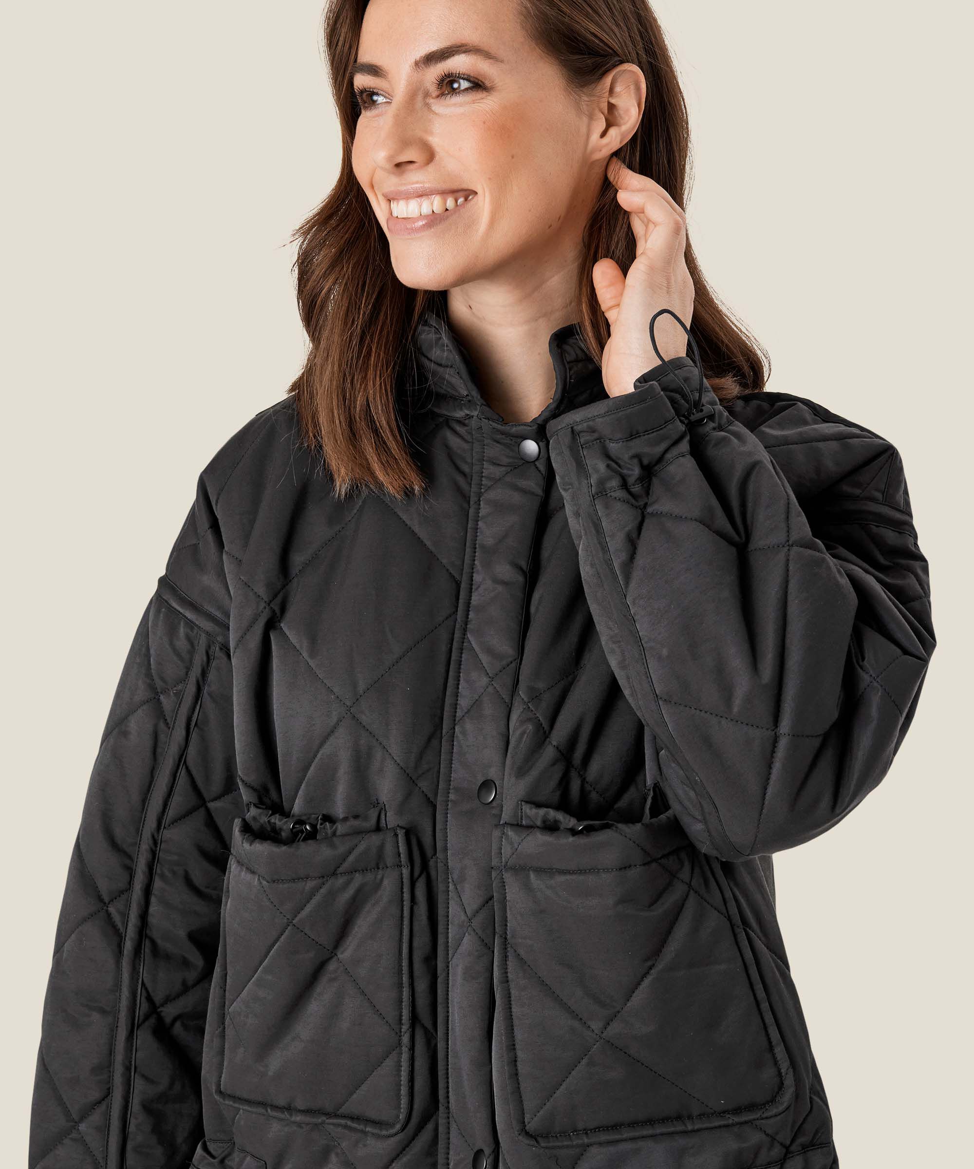 Tessie Frakke, Black