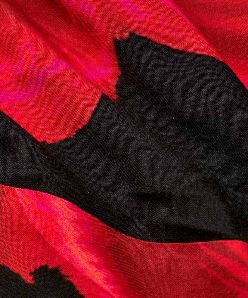 Geam Skjorte, Haute Red