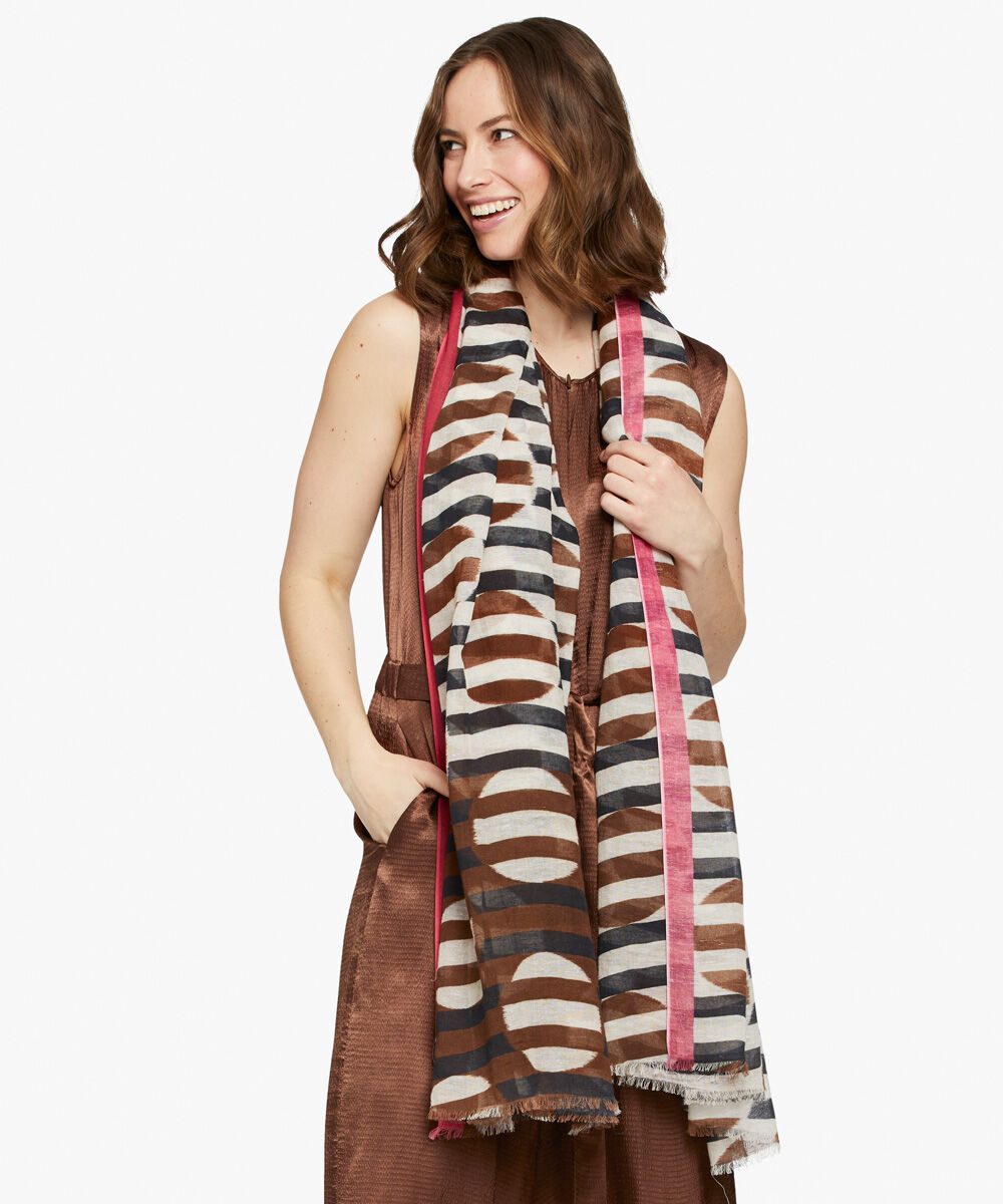 ADELIN T&Oslash;RKL&AElig;DE, Azalea