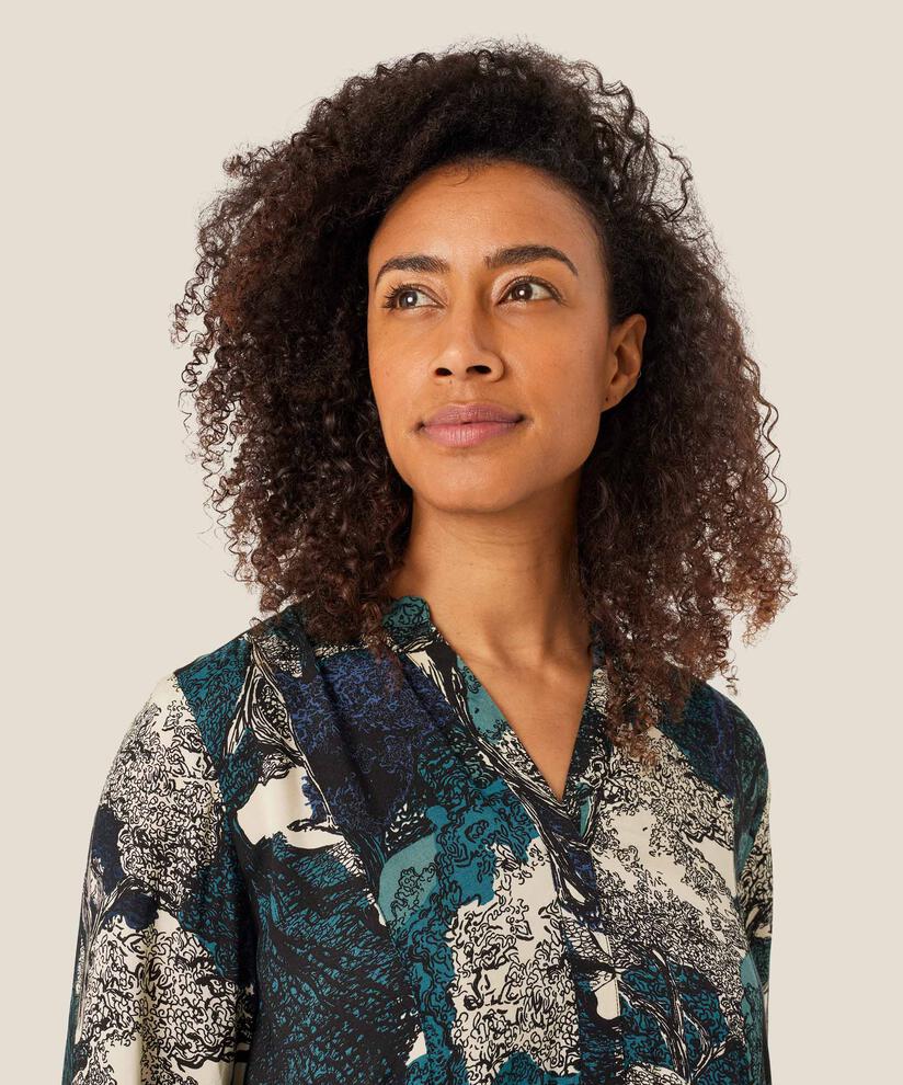 Nampu Kjole, Celestial