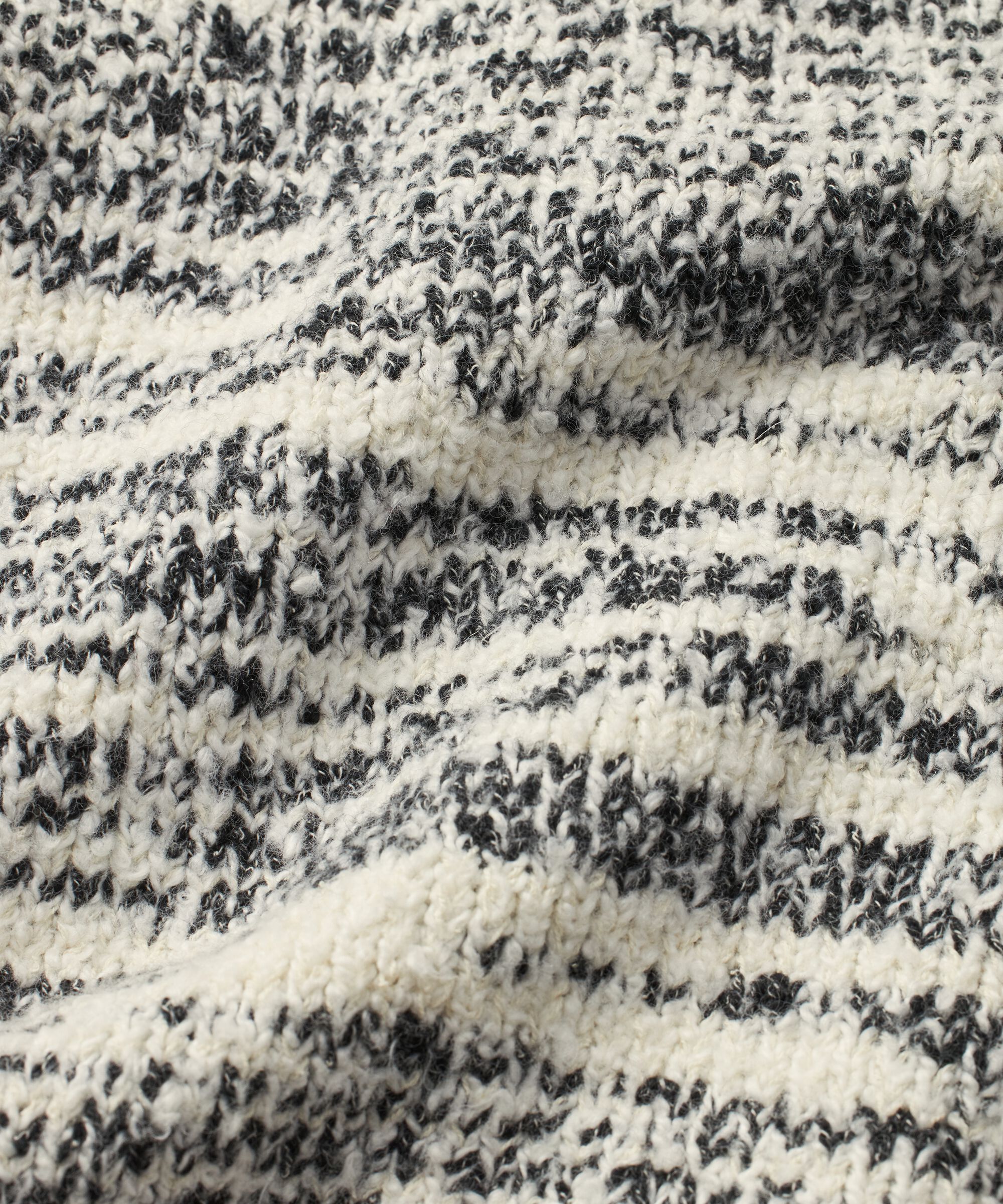 Luvia Cardigan, Black