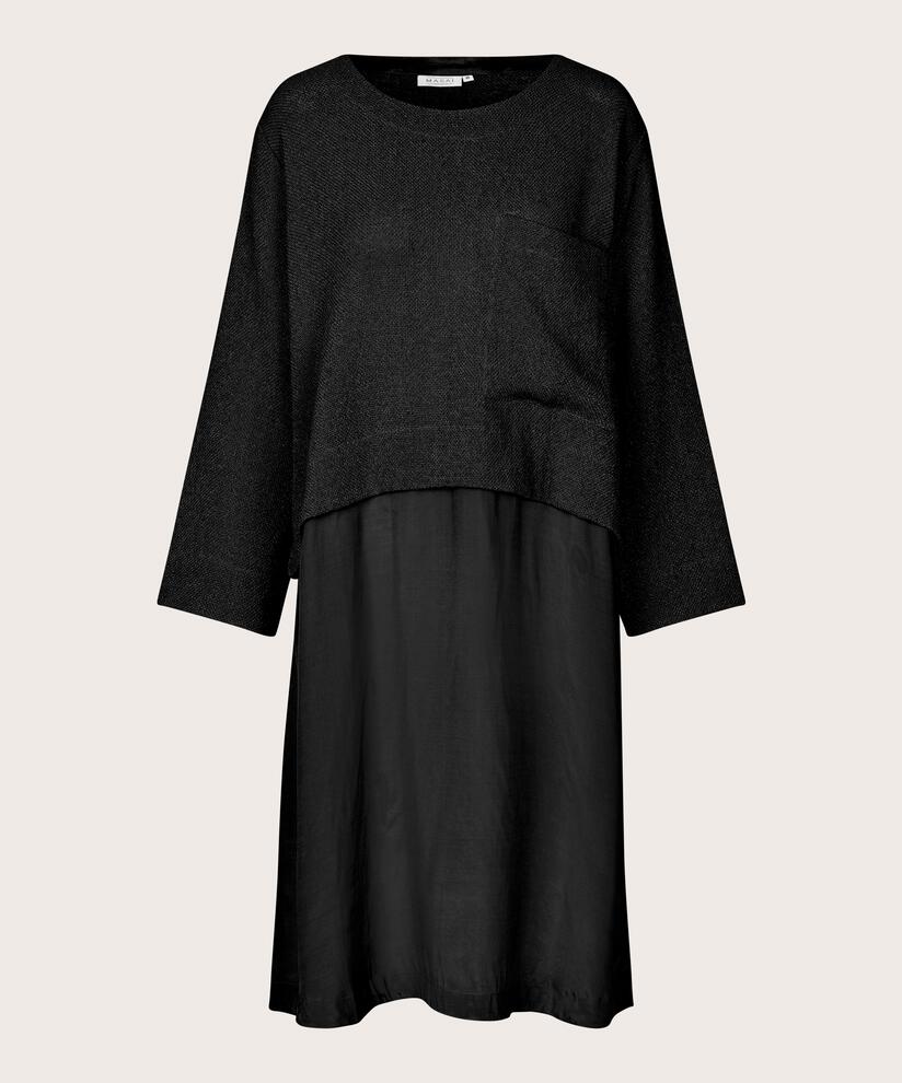 Nonah Kjole, Black