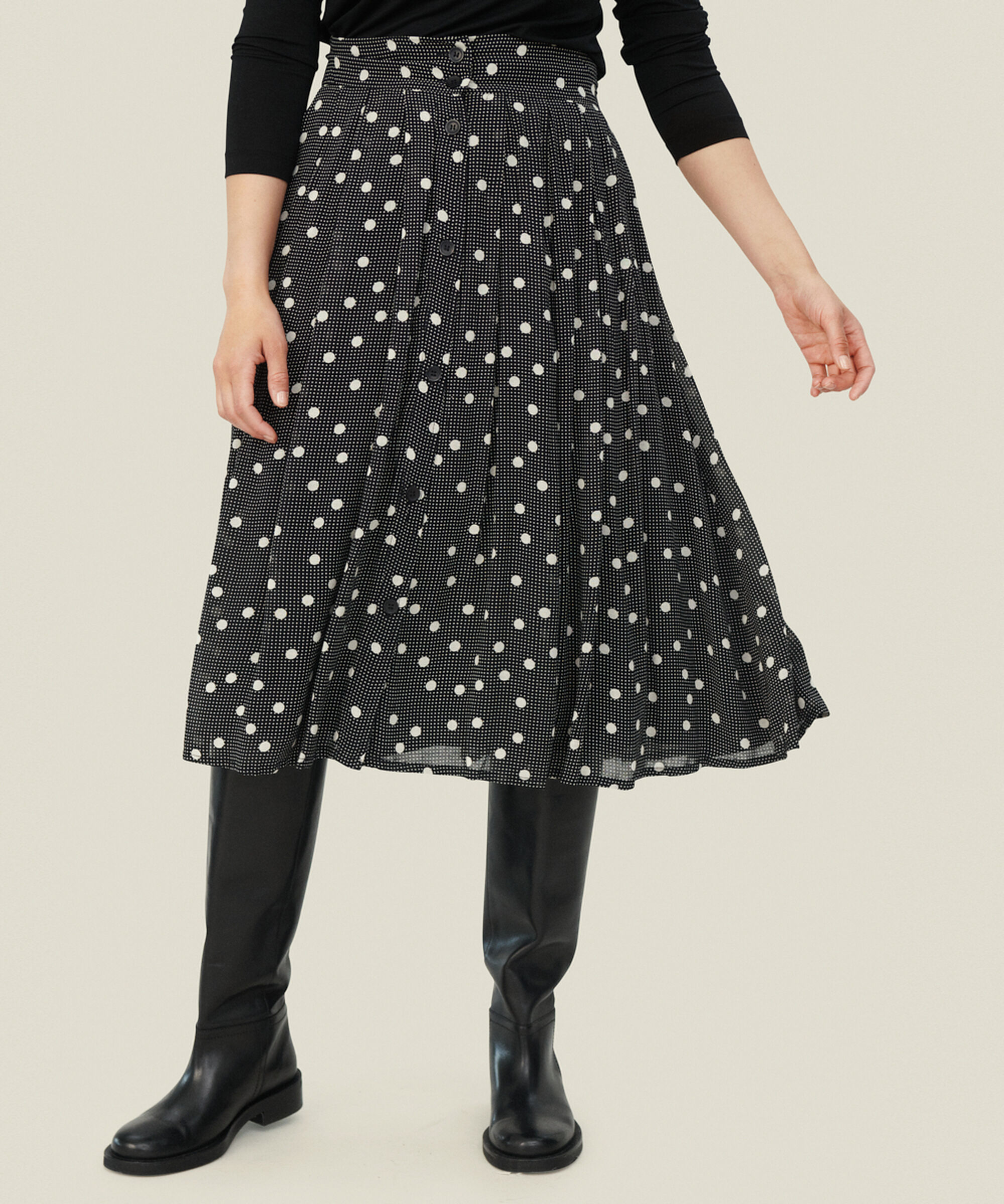 SANDINA NEDERDEL, Black