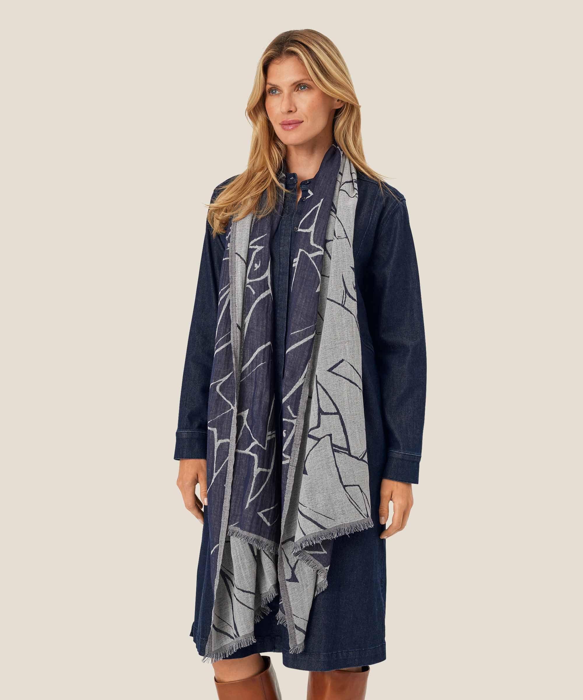 Astali Tørklæde, Navy Blazer