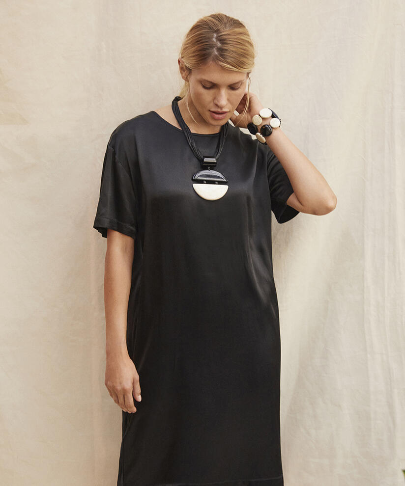 NADIRA KJOLE, Black