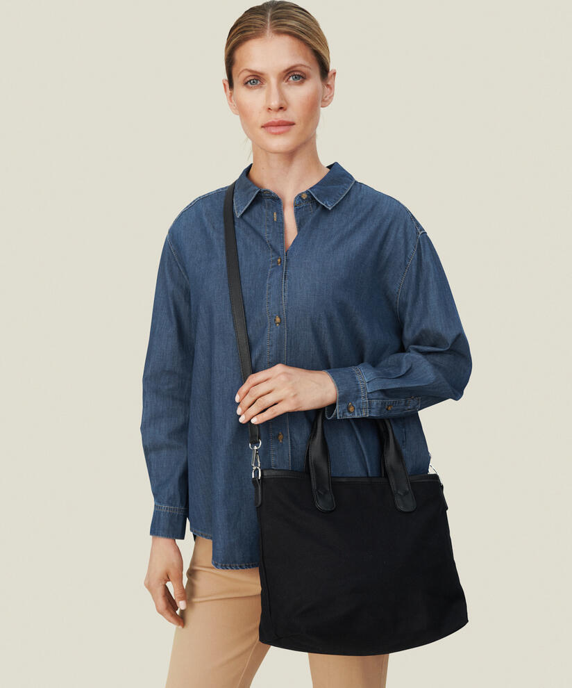REIA TASKE, Black