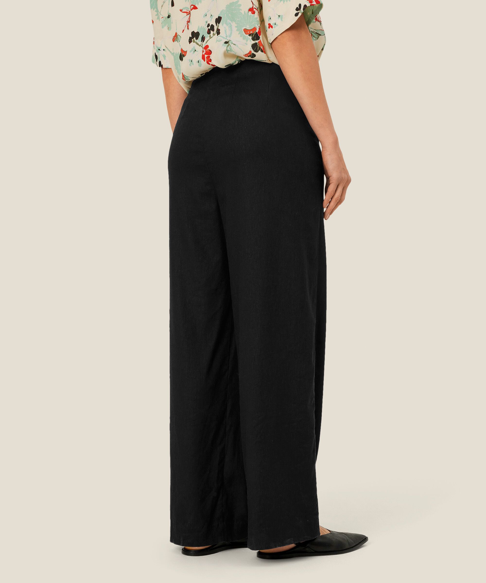 Parmone Bukser, Black