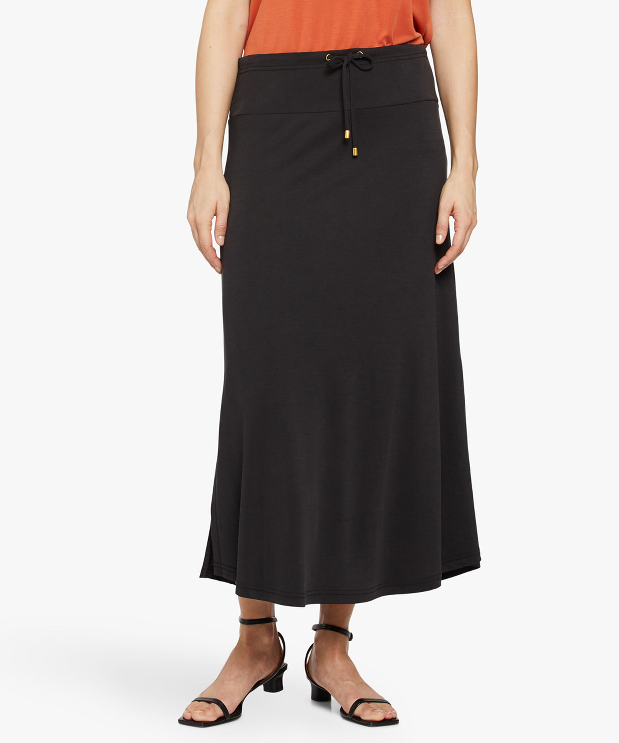 SANNA NEDERDEL, Black