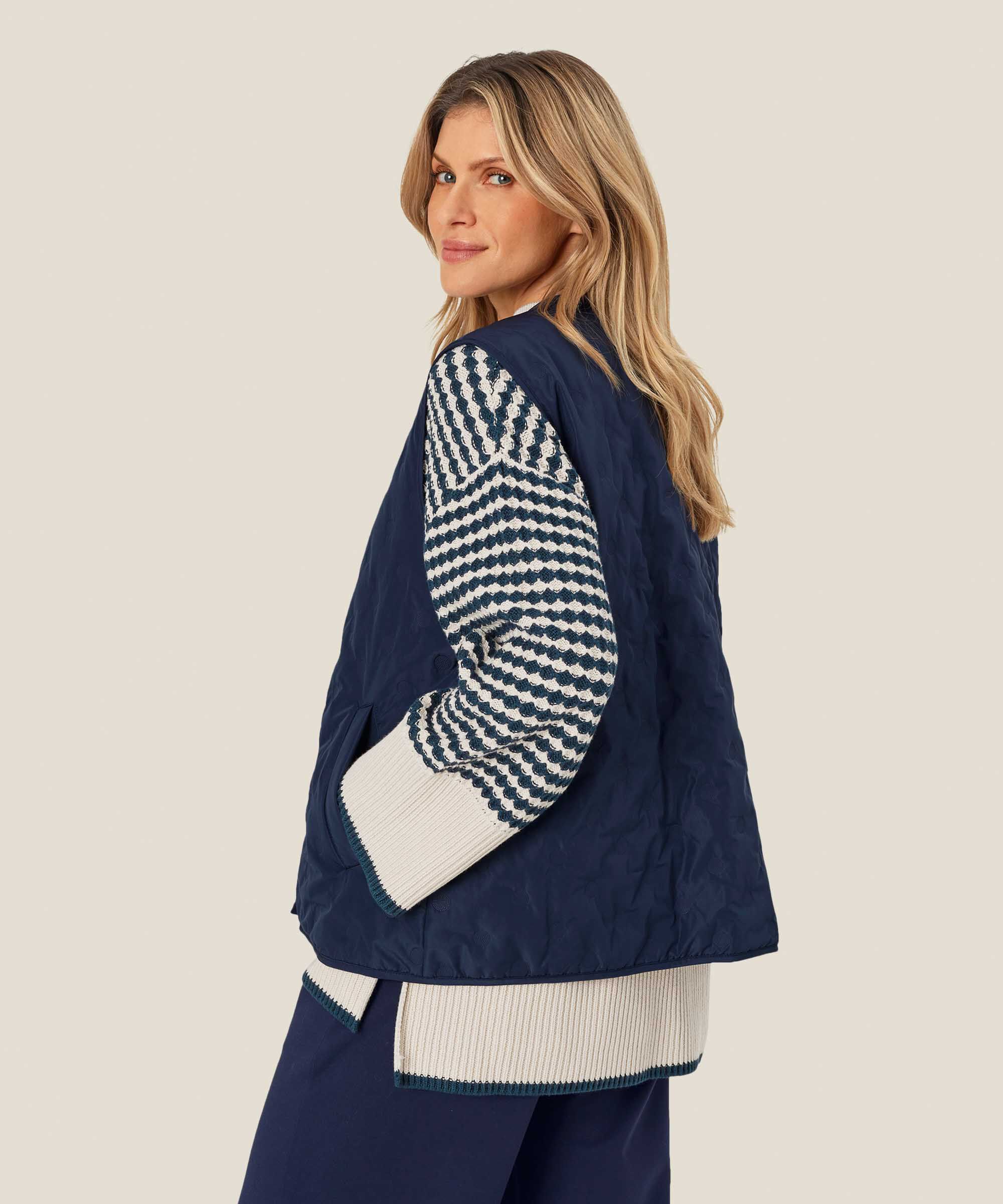Tutta Vest, Mood Indigo