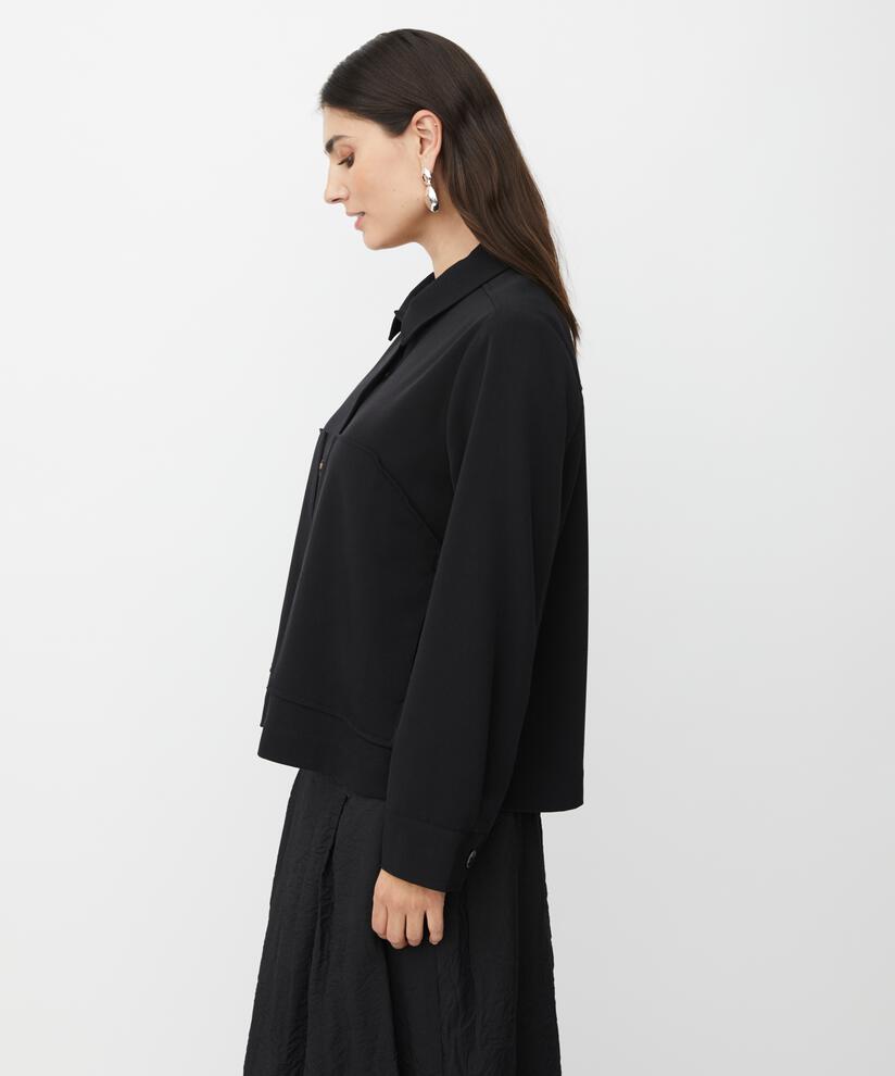 Jettina Jakke, Black