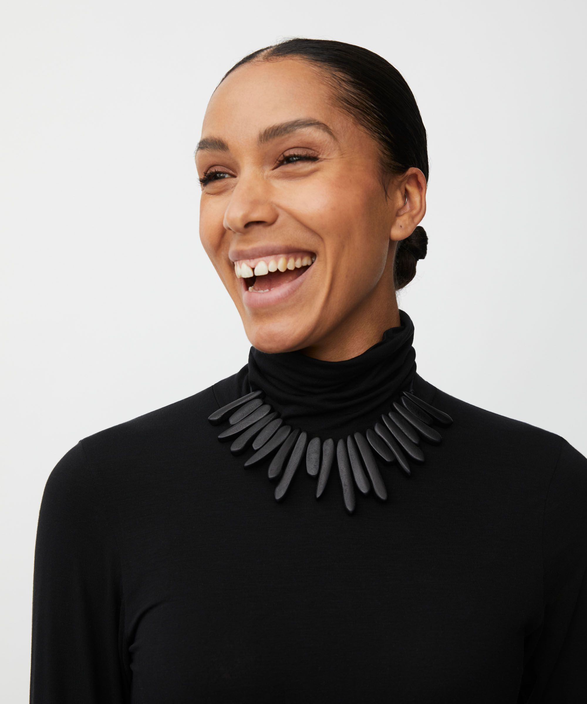 Rykka Halskæde, Black